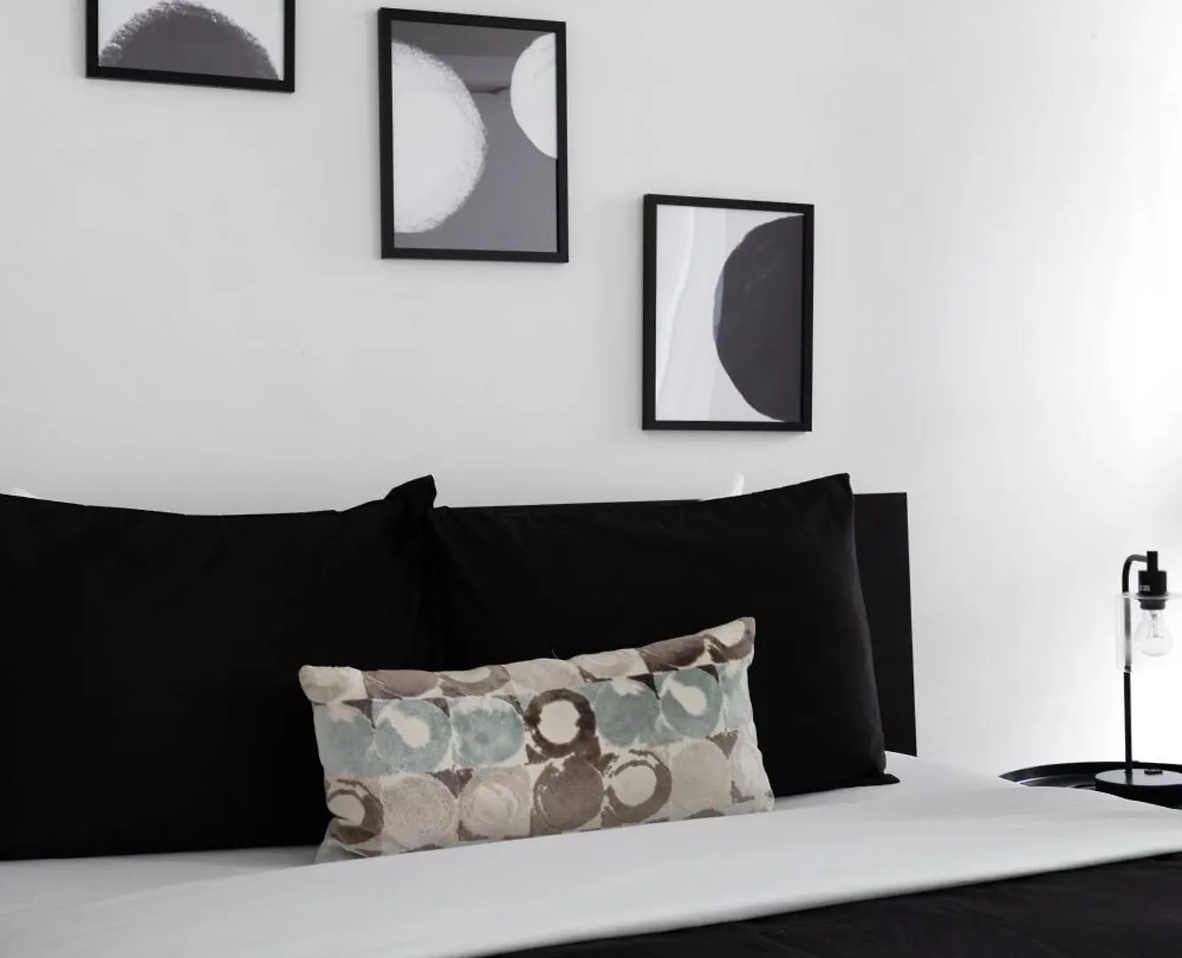 Apartment Modern One Bedroom And Den Condo By Cn Tower Toronto